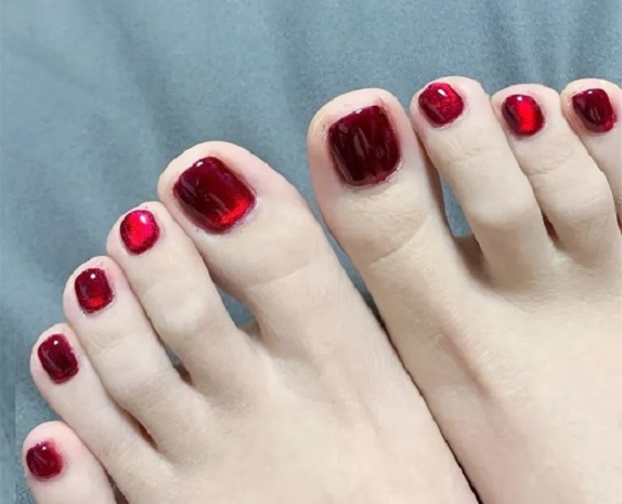 mẫu móng chân đẹp màu đỏ